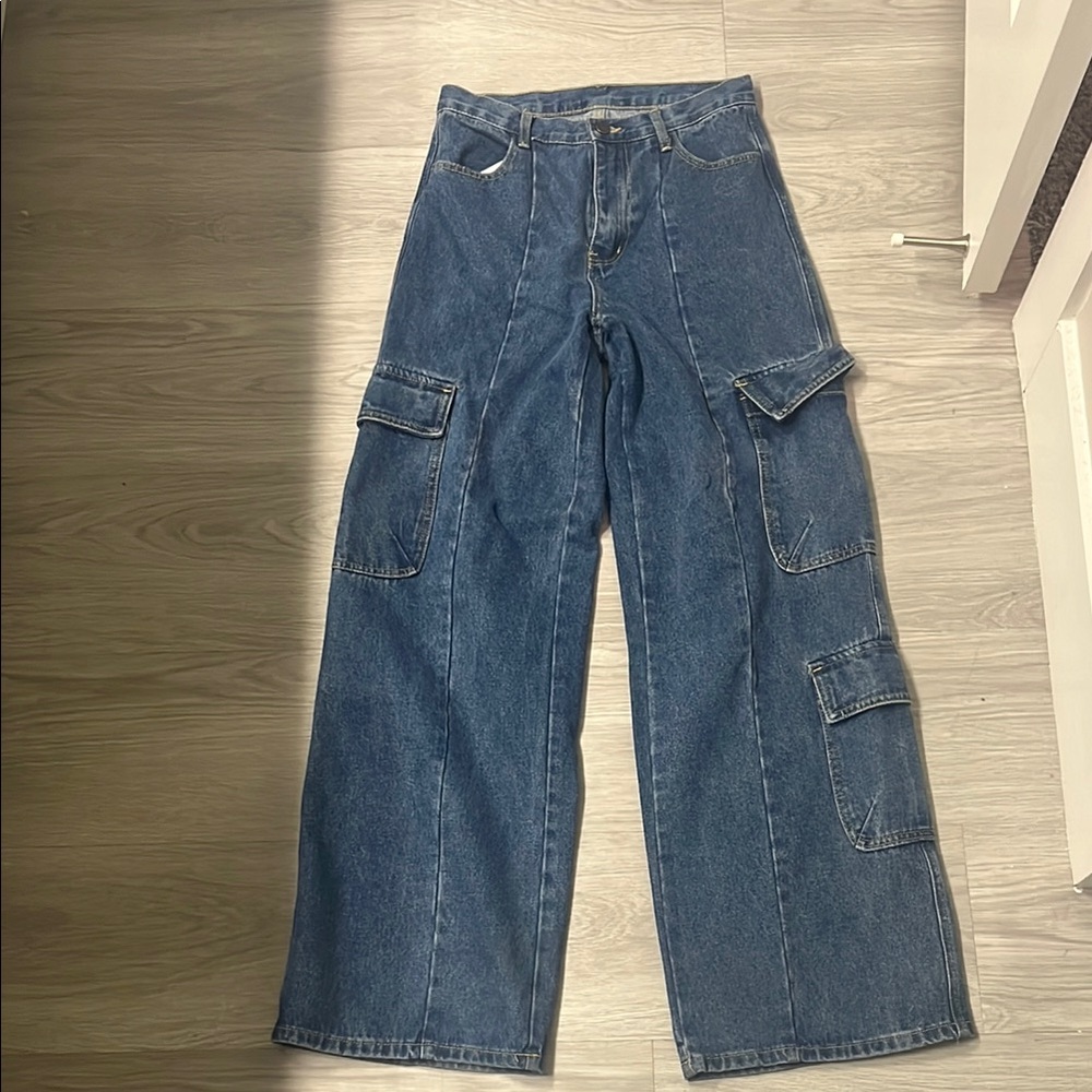 Women's Straight Leg Jeans in Blue
